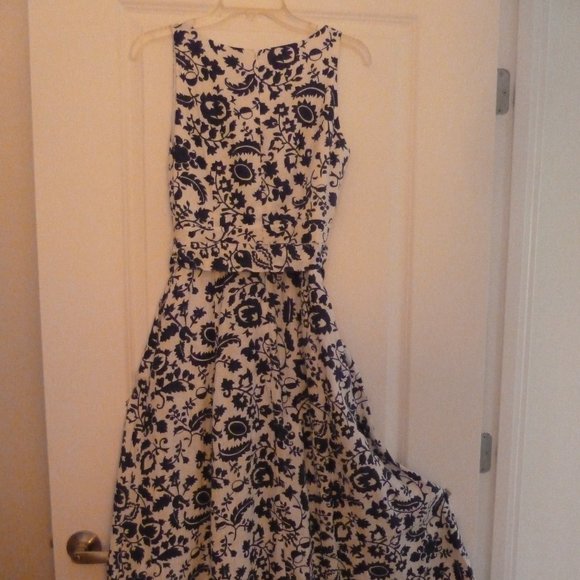 Boden Linen Maxi Sundress - Picture 3 of 4